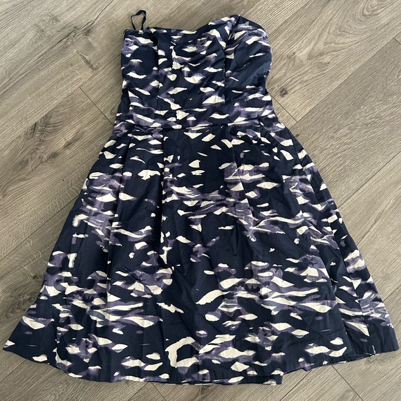 H&M Dresses & Skirts - H & M Womens Blue Watercolor Strapless Fit Flare Pocket Dress Size 10